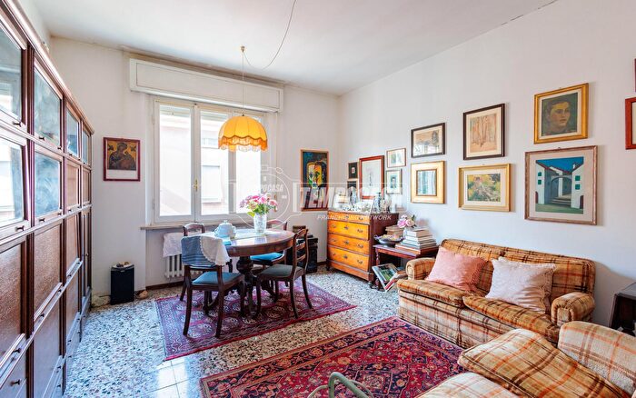 Appartamento quadrilocale in vendita in Via Martiri di Cassio, Parma