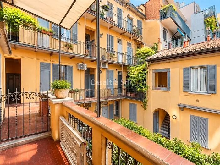 Appartamento bilocale in vendita in Via Coluccio Salutati, Milano