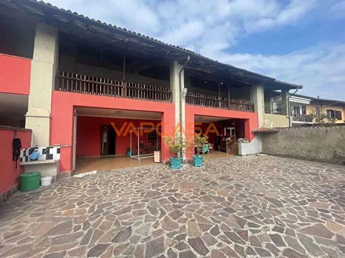 Casa quadrilocale in vendita in Via Manara, Antegnate