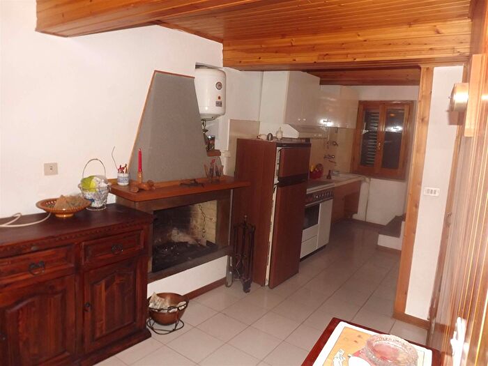 Appartamento con 6 locali in vendita in Piancastagnaio