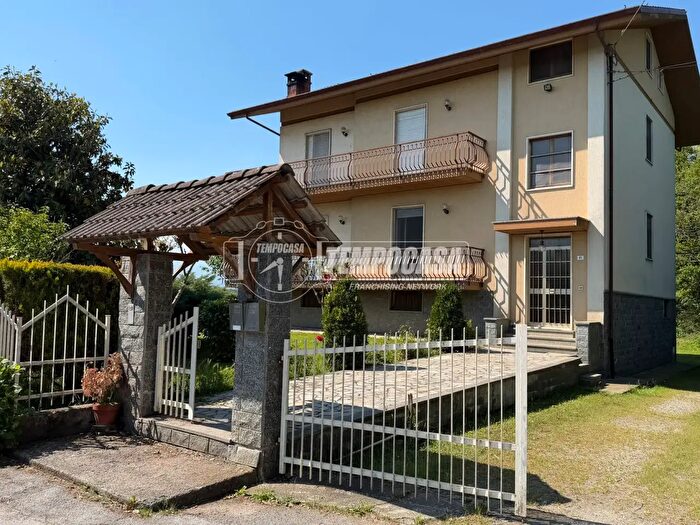 Appartamento con 5 locali in vendita in Strada dei Curetti, Mondovi'