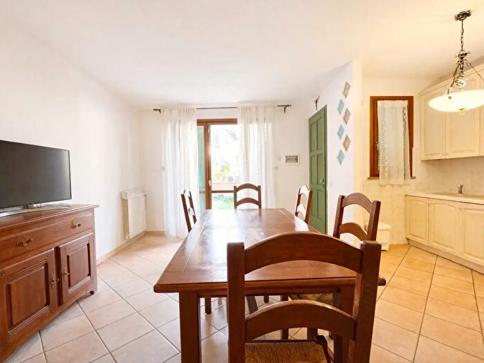 Appartamento con 5 locali in vendita in Pontedera