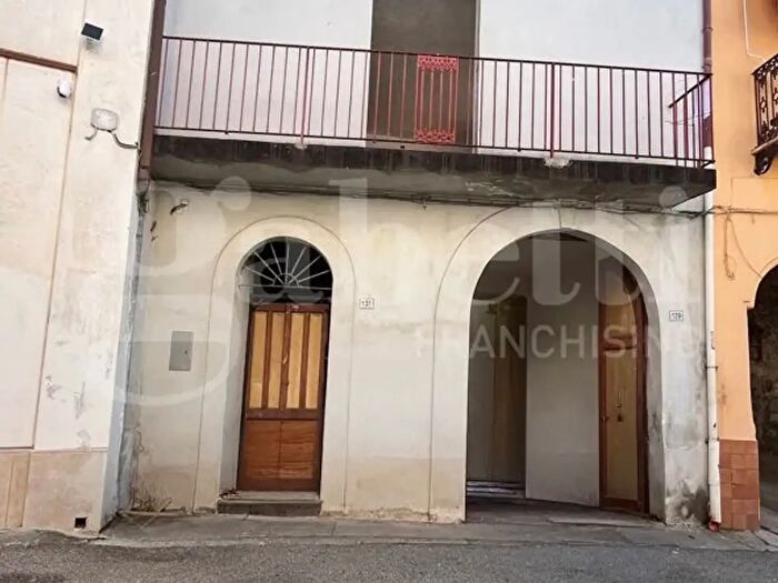 Casa con 5 locali in vendita in Via XX Settembre, Calvi Risorta