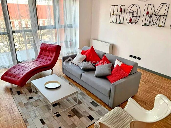 Appartamento trilocale in affitto in Via Carlo de Angeli, Ripamonti Fondazione Prada, Milano