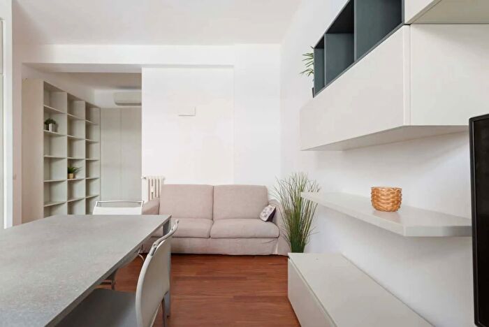 Appartamento monolocale in affitto in Via Giovanni da Milano, Milano