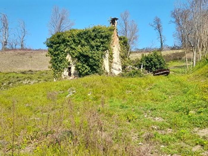 Casa bilocale in vendita in Via Pirio, Torreglia