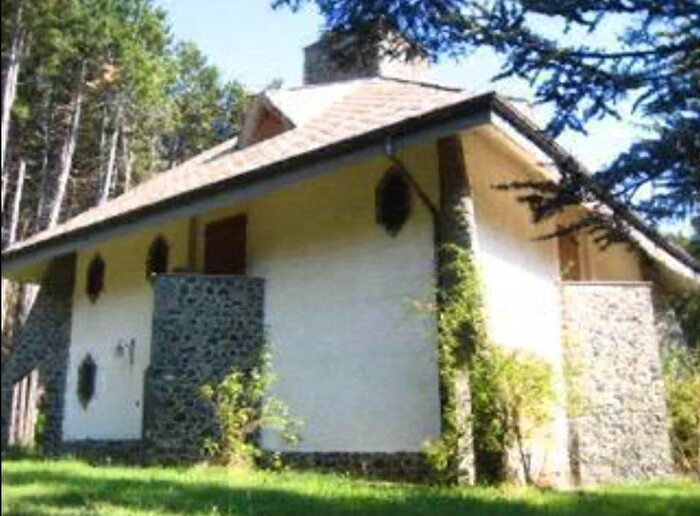 Casa con 12 locali in vendita in Rocchetta Di Vara