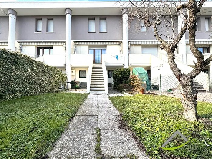 Casa con 5 locali in vendita in Via Tintoretto, Dolo