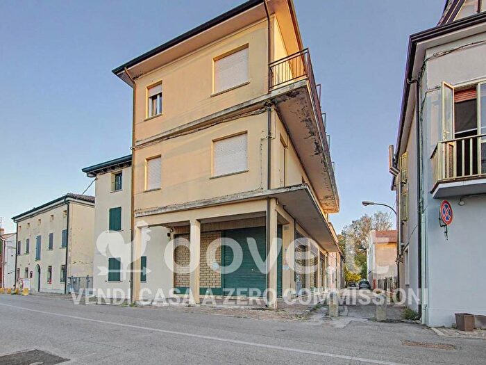Appartamento trilocale in vendita in Via Don Giovanni Minzoni, Centro, Vigarano Mainarda