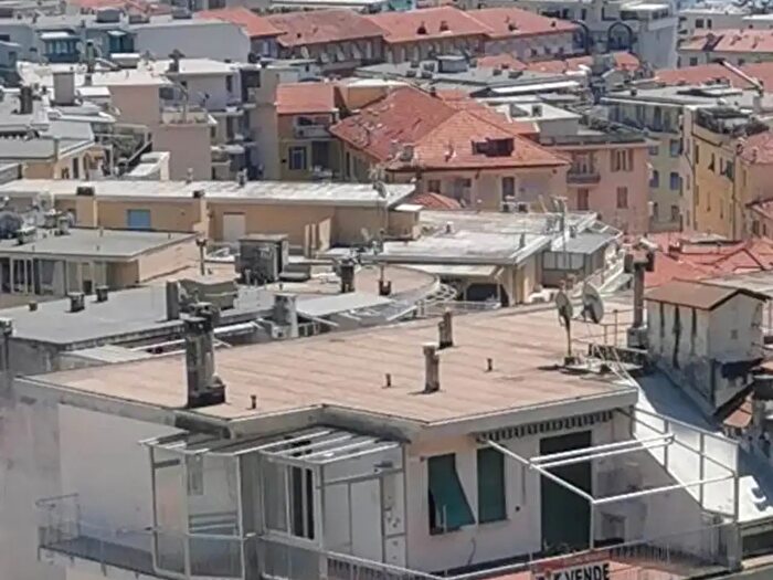 Appartamento bilocale in vendita in Via Zefiro Massa, Sanremo