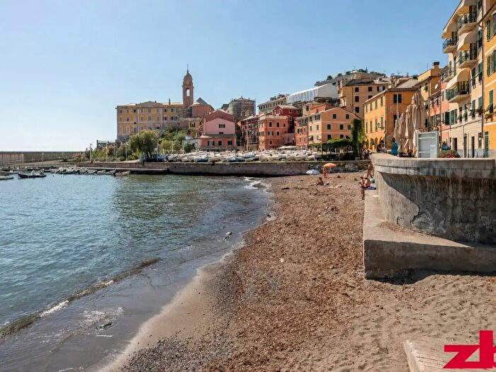 Appartamento con 5 locali in vendita in Via Ganduccio, Genova