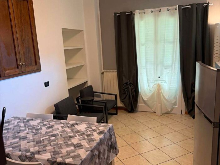 Appartamento bilocale in affitto in Piazza Camillo Benso di Cavour, Intra Centro Storico, Verbania
