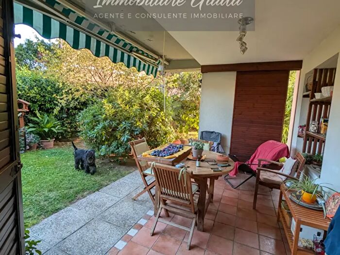 Casa con 8 locali in vendita in Vittorio Veneto