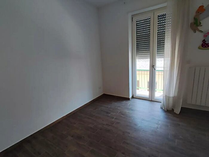 Appartamento con 6 locali in vendita in Via Udine, Brindisi