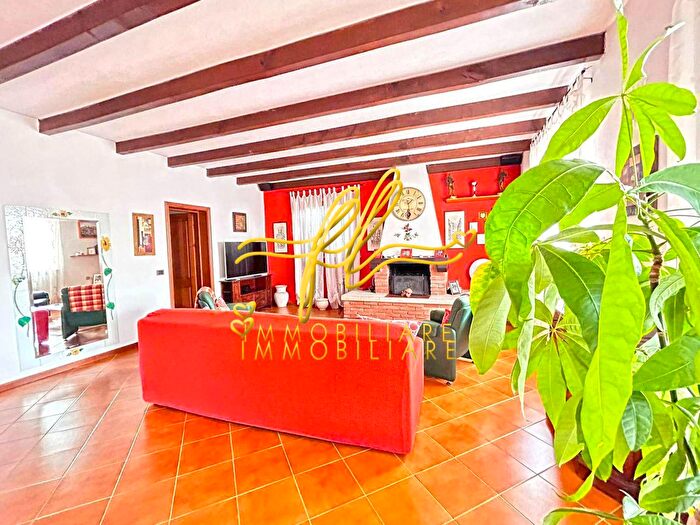 Appartamento quadrilocale in vendita in Campo NellElba