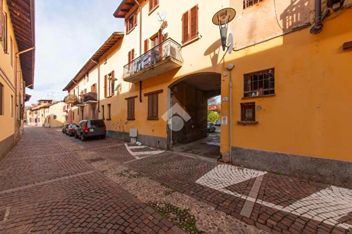 Casa bilocale in vendita in Via SantAnna, Arese