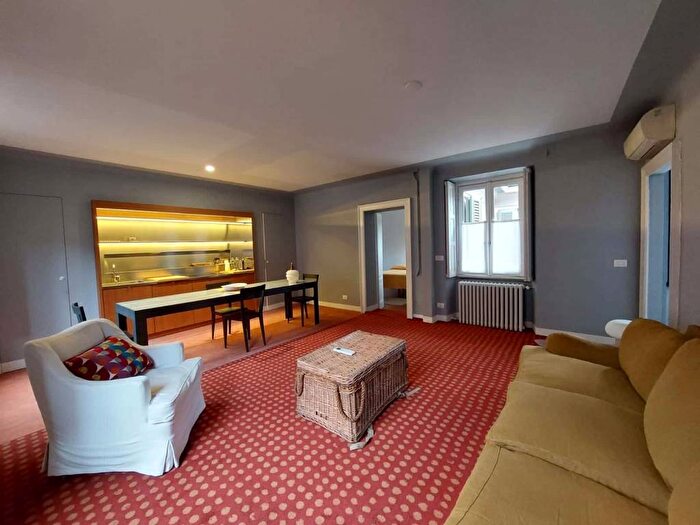 Appartamento trilocale in affitto in Via dellOrso, Brera, Milano