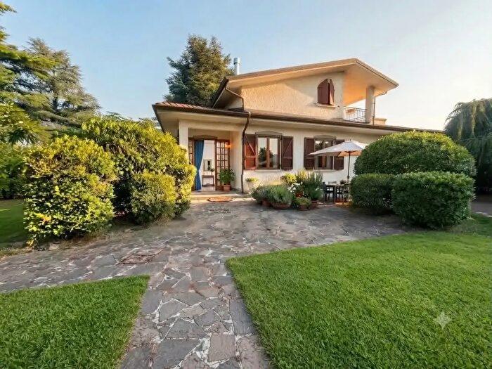 Casa in vendita in Polezzera, Castel San Giovanni