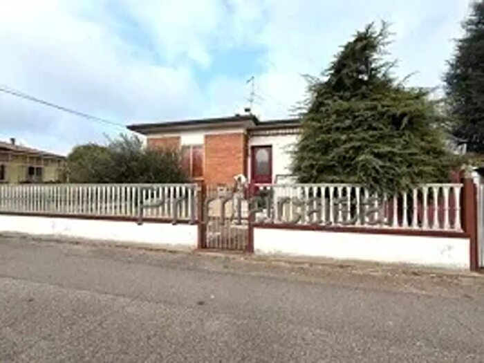 Casa quadrilocale in vendita in Via Sieve, Terrazzo
