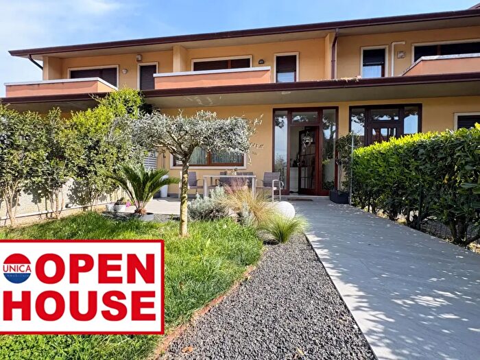 Casa con 5 locali in vendita in Via San Domenico Savio, Thiene