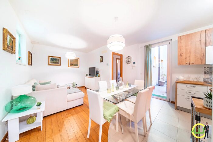 Appartamento con 5 locali in vendita in Via Ippolito Nievo, San Daniele Del Friuli