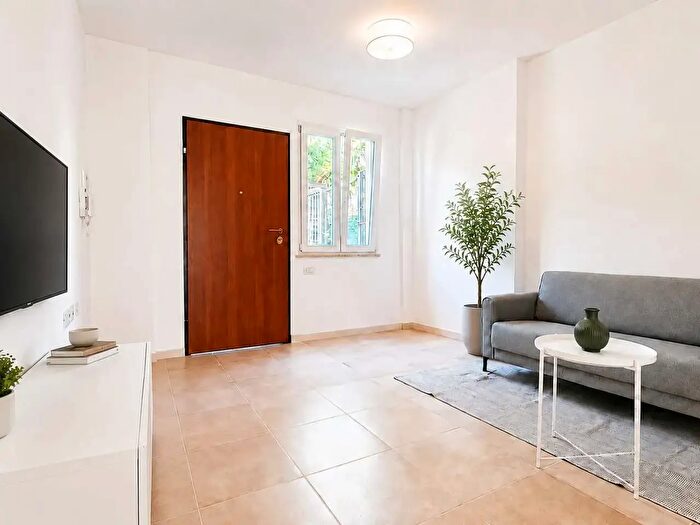 Appartamento monolocale in vendita in Traversa Abruzzi, Cagliari
