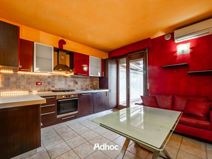 Appartamento bilocale in vendita in Via Campania, Colli al Metauro