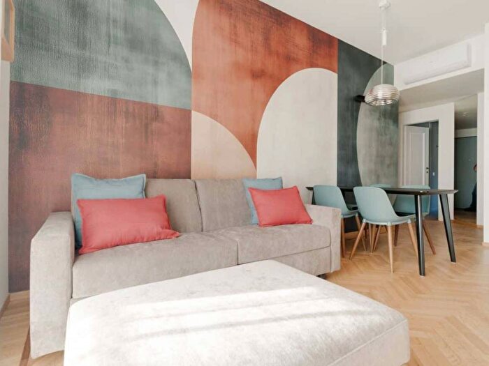 Appartamento trilocale in affitto in Via Luigi Federico Menabrea, Farini, Milano