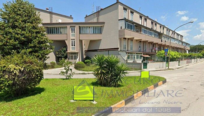 Appartamento con 5 locali in vendita in Via Matilde Serao Maddaloni, Maddaloni