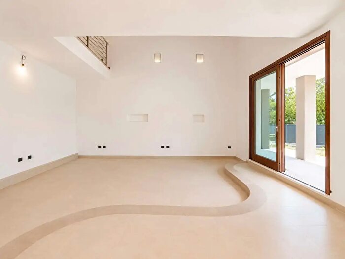 Casa con 6 locali in vendita in Via Don Bolzani, San Giorgio Bigarello