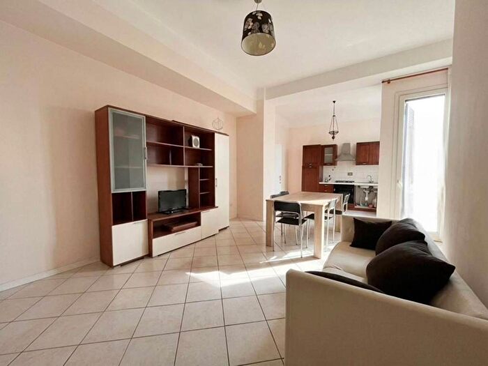 Appartamento trilocale in affitto in Viale Cesare Battisti, Via Piave, Foligno