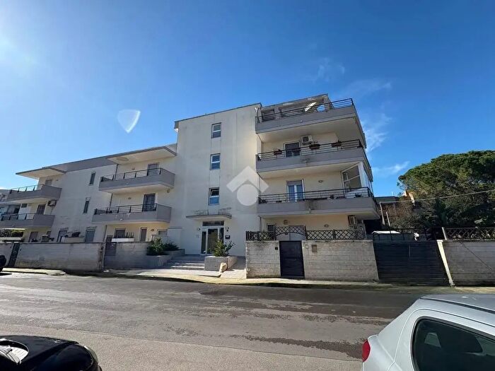 Appartamento trilocale in vendita in Via Torpediniera Perseo, Brindisi