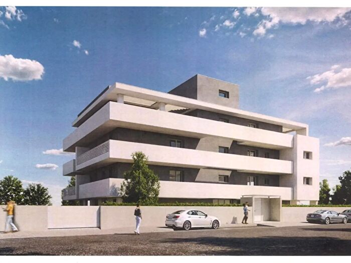 Appartamento trilocale in vendita in Pisa