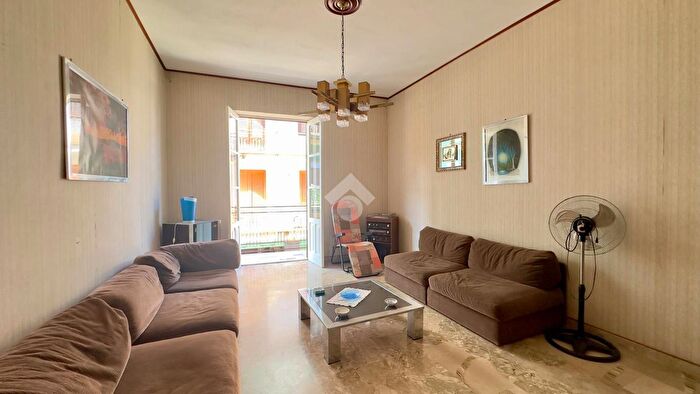 Appartamento trilocale in vendita in Via Roma, Balestrate