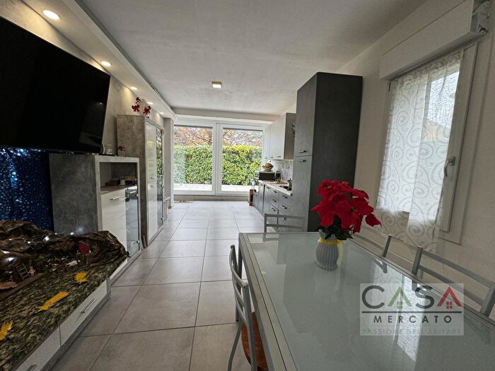 Casa in vendita in Via Nogaredo, Cordenons