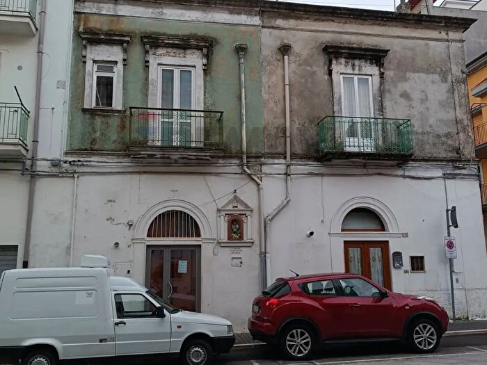 Appartamento con 5 locali in vendita in Via Lanza, Monte SantAngelo