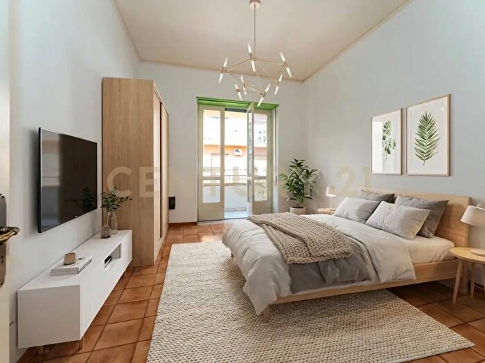 Appartamento trilocale in vendita in Via Enna, Catania