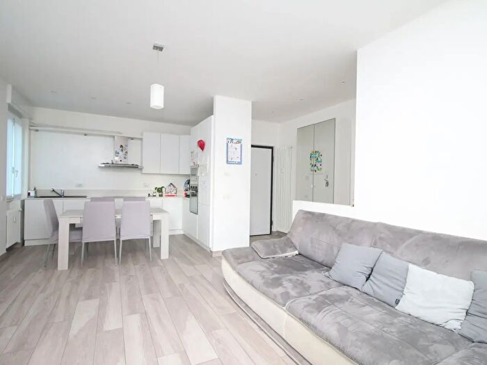 Appartamento trilocale in vendita in Salita dei Cappuccini, Como