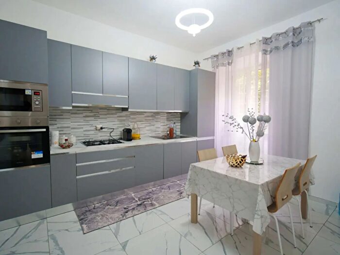 Appartamento con 5 locali in vendita in Via Roma, Veroli