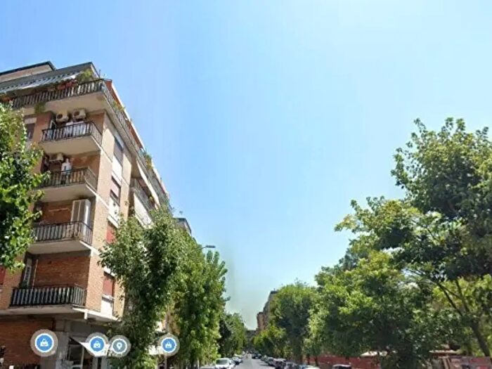 Appartamento trilocale in vendita in Via Collatina, Roma