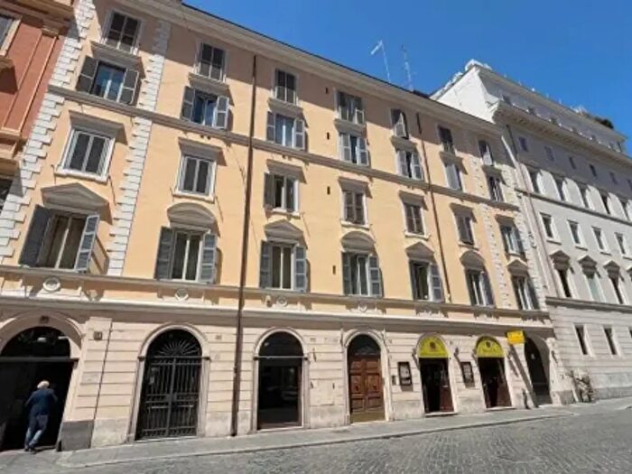 Appartamento con 5 locali in vendita in Via Cernaia, Roma