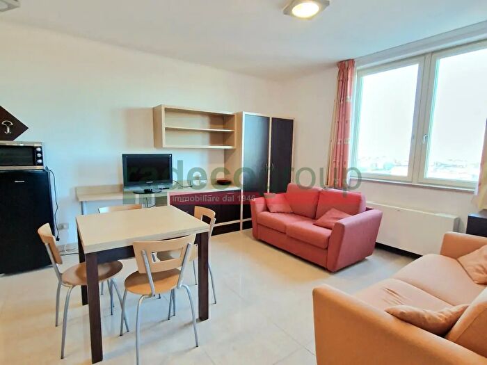 Appartamento bilocale in vendita in Via Aurelio Lampredi, Livorno