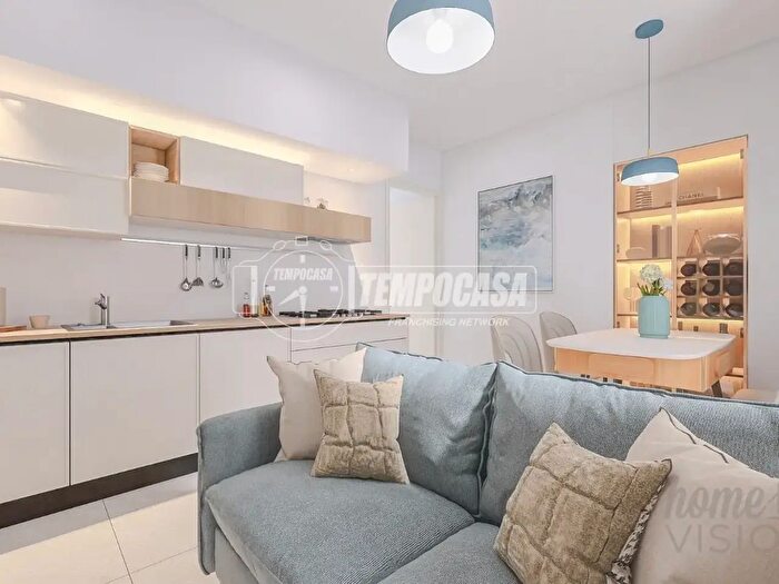 Appartamento bilocale in vendita in Salita Bosisolo, Oggiono