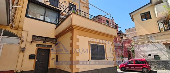 Casa con 6 locali in vendita in Via Ponte Carolino Maddaloni, Maddaloni