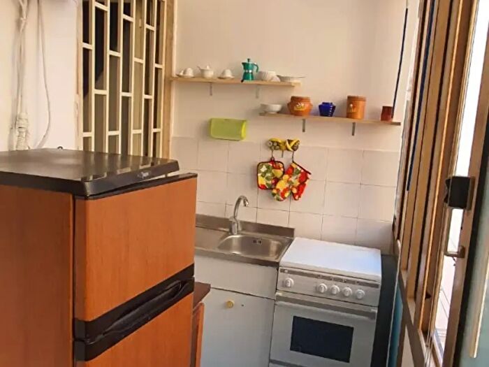 Appartamento bilocale in affitto in Via Mario Ruta, Napoli