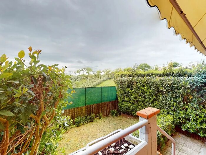 Casa con 5 locali in vendita in Via Lauro Rossi, Montecassiano