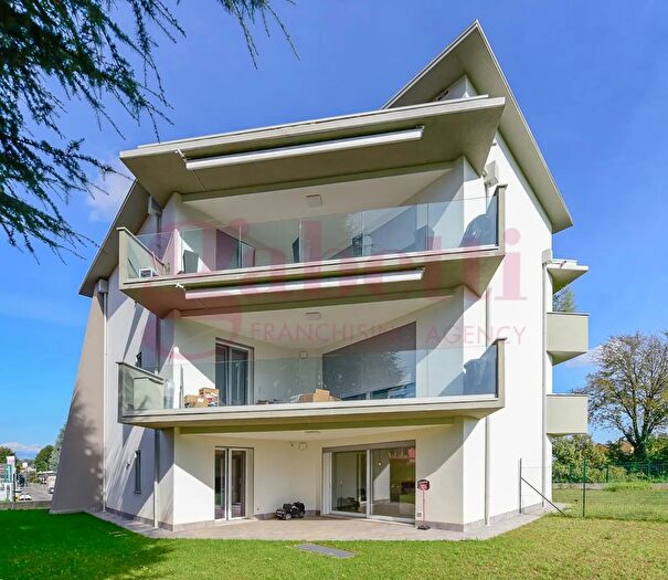 Appartamento trilocale in vendita in Via Sempione, Cantu