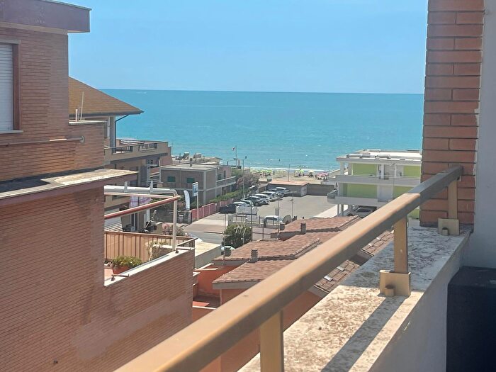 Appartamento bilocale in vendita in Via Olanda, Pomezia