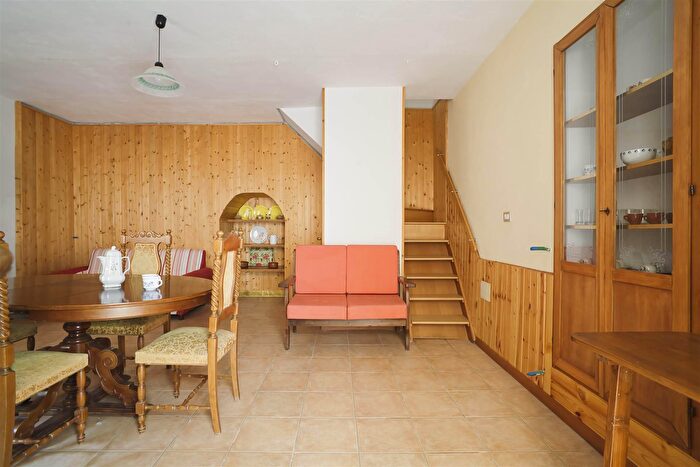 Casa trilocale in vendita in Roseto Capo Spulico