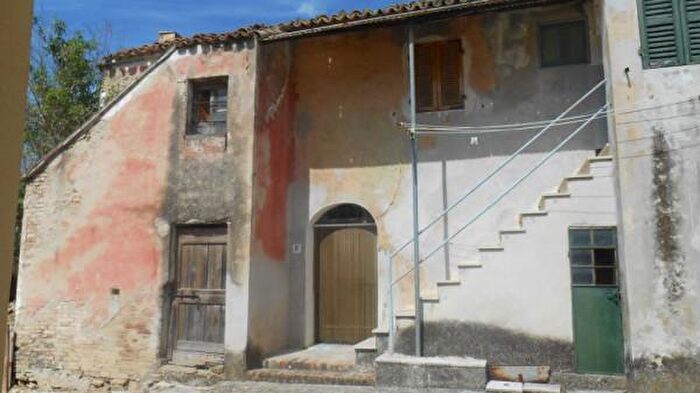 Casa quadrilocale in vendita in Clementina Nord, Castelbellino